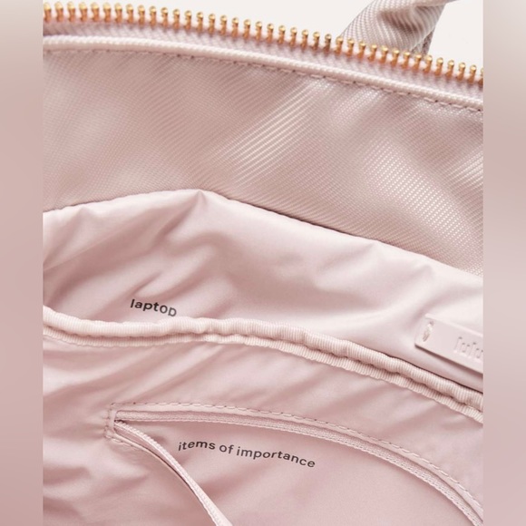 Lululemon City Adventurer Convertible Backpack 15L - Picture 3 of 16